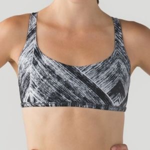 Lululemon Free To Be Wild / Heat Wave White Black / Regal Plum